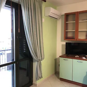 Casasolemare Fondachello Appartamento